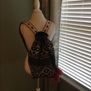 Cinch close backpack